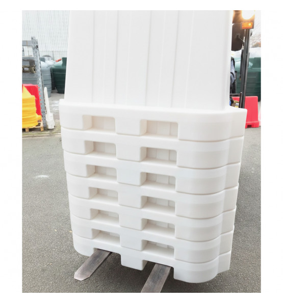 Road lestable ans stackable separator  batch of 22 pieces