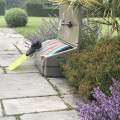 COFFRE DE JARDIN 100L AVEC GRENOUILLERES ET CADENAS POUR STOCKAGE ET R...