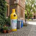 Bouteille géante de collecte des bouteilles plastiques